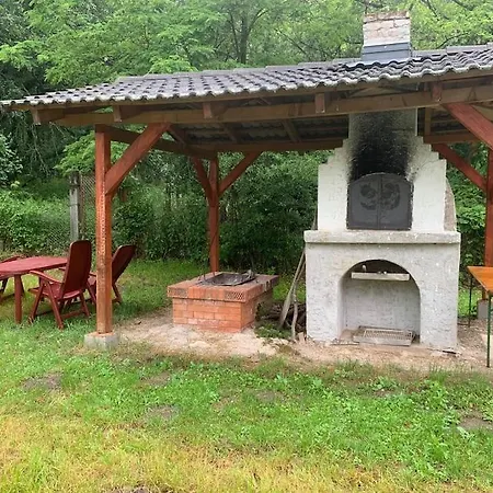 Erdei Vadaszhaz Medencevel, Jakuzzival Case de vacanță Pusztavam